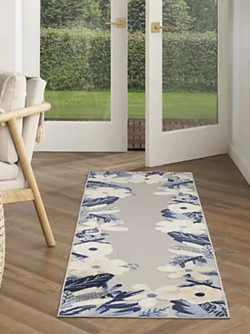 Nourison Modern Floral Border Indoor/Outdoor Runner Rug 2'2